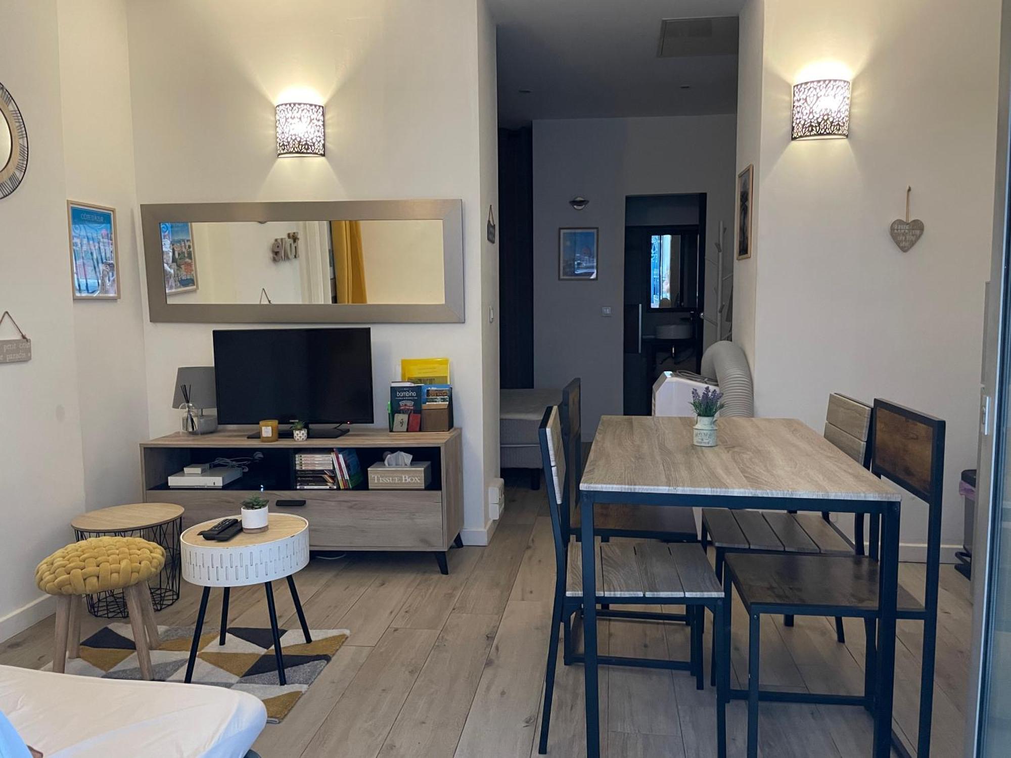 Nice, Seaside Apartment Екстериор снимка
